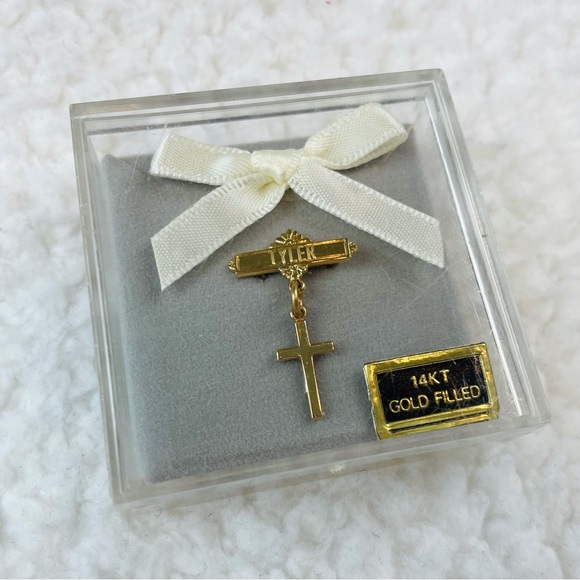 (VTG) 14K Gold Filled Tyler Name and Cross Baby Pin - Picture 6 of 6